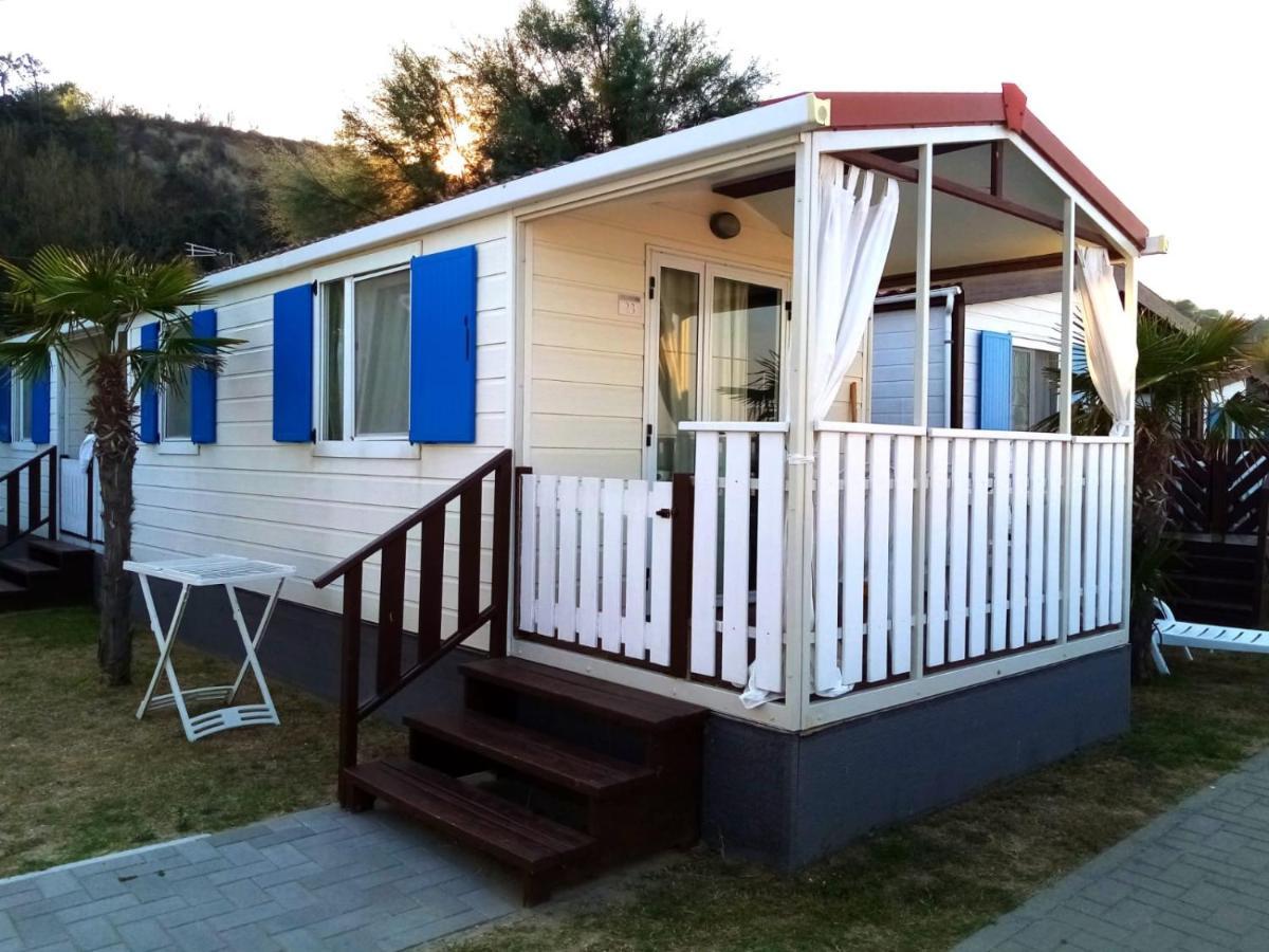 Camping Norina Pesaro Bagian luar foto